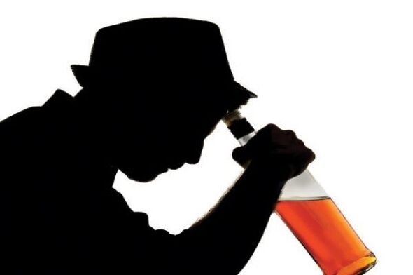 vyras geria alkoholį kaip mesti